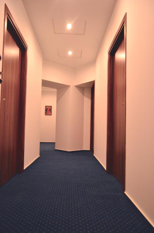 Apartamenty Next To Galeria カトヴィツェ エクステリア 写真